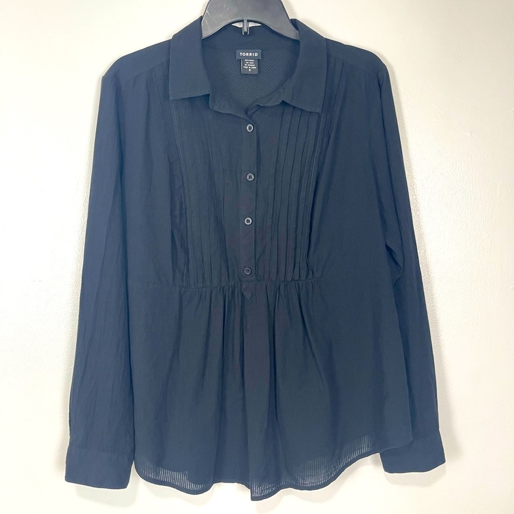Torrid Black long sleeves Roll Tap sleeves Lightweight Blouse Size0